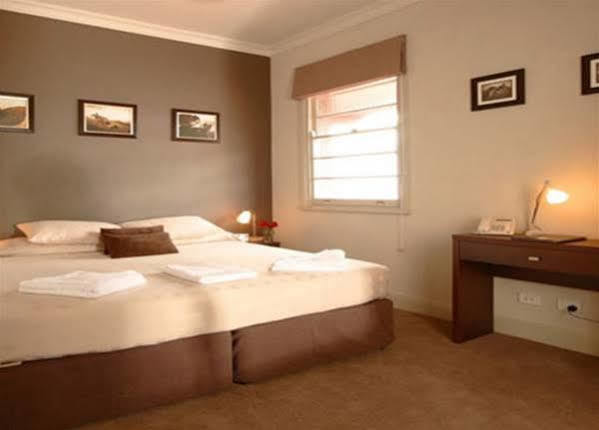 Royal Hotel Gympie Luaran gambar